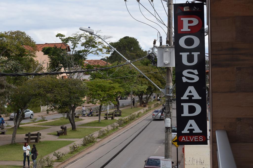 Pousada Alves São Brás do Suaçuí Exterior foto